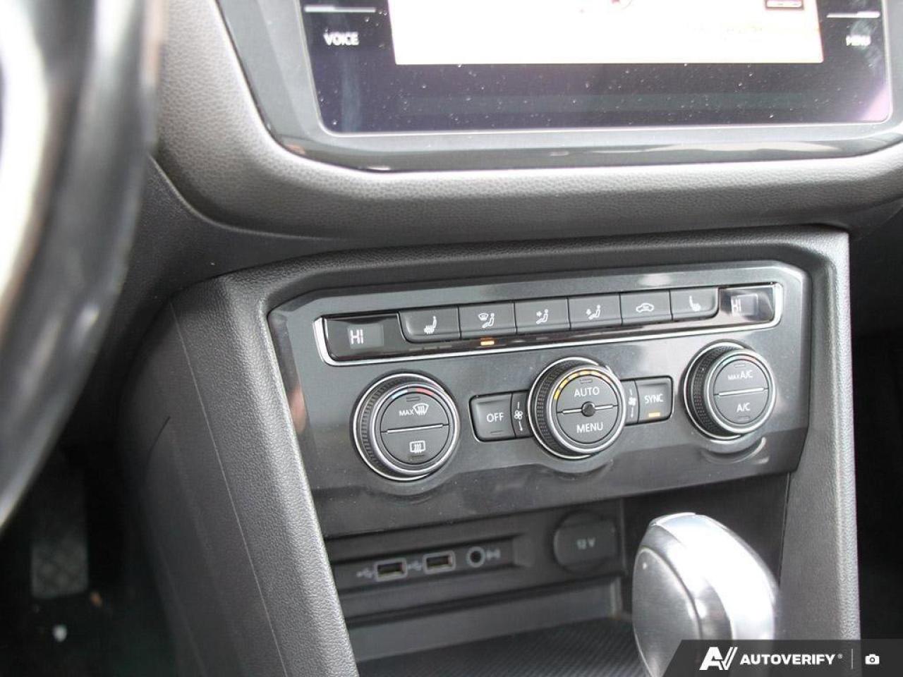 2018 Volkswagen Tiguan ComfortlineCERTIFIED AS-TRADED, NAVIGATION, HTD SE Photo