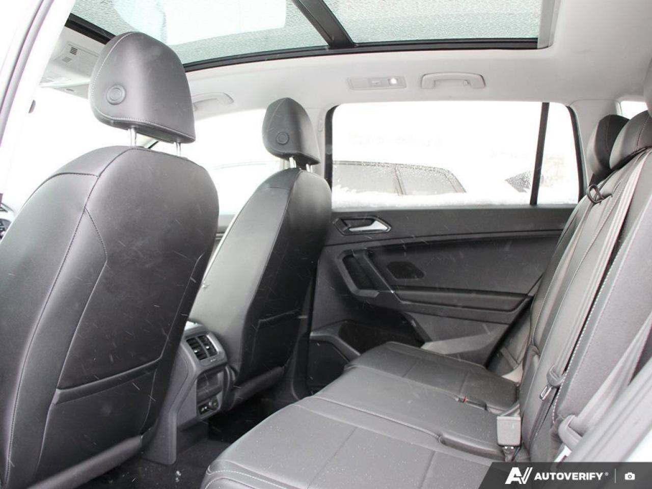 2018 Volkswagen Tiguan ComfortlineCERTIFIED AS-TRADED, NAVIGATION, HTD SE Photo