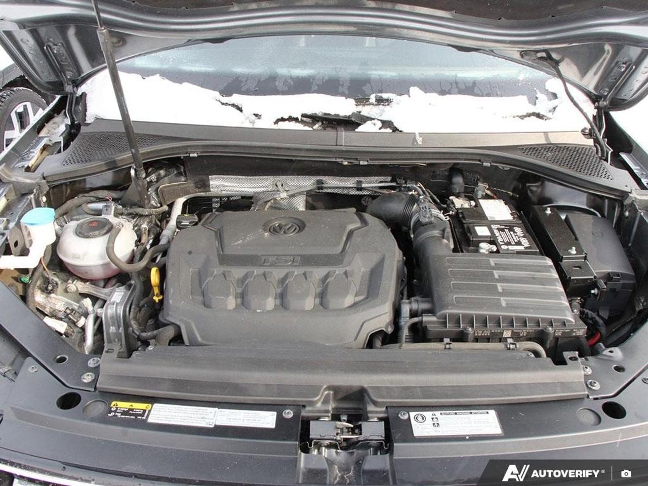 2018 Volkswagen Tiguan ComfortlineCERTIFIED AS-TRADED, NAVIGATION, HTD SE Photo