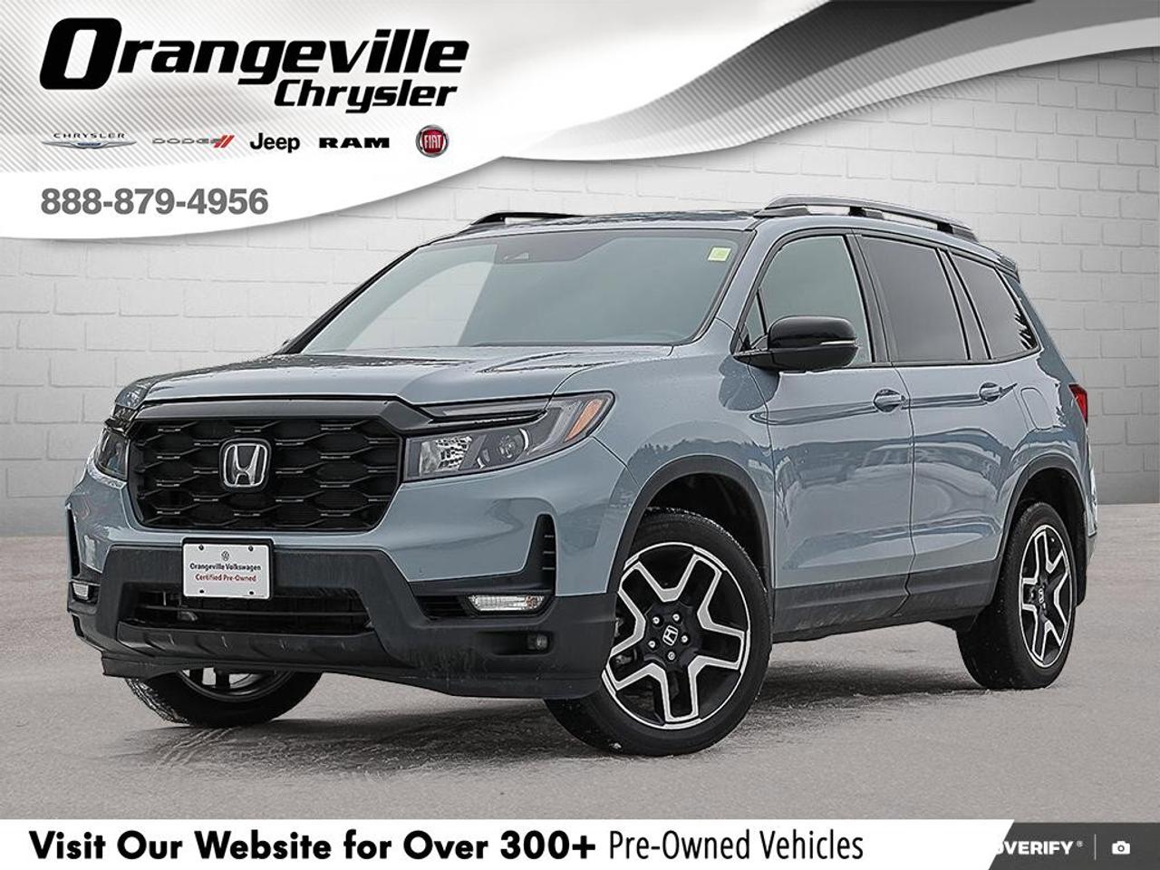 2023 Honda Passport TouringACCIDENT-FREE, HTD + CLD SEATS, SUNROOF, NA Photo0