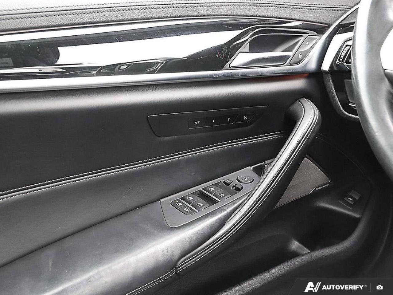 2018 BMW 5 Series M550i xDriveM550I XDRIVE, 4.4L V8, ALLOYS, NAV, SU Photo