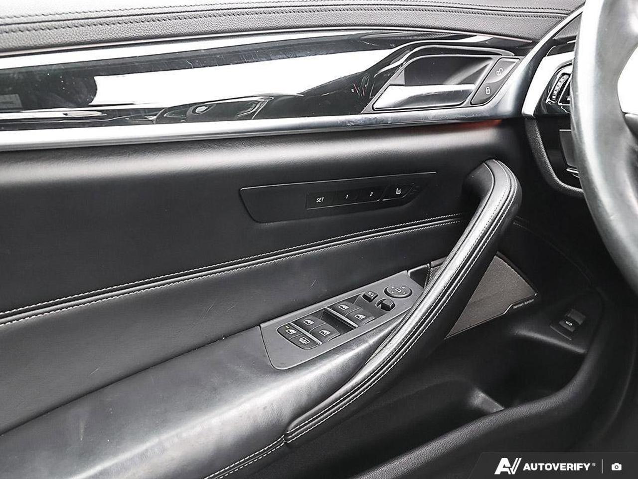 2018 BMW 5 Series M550i xDriveM550I XDRIVE, 4.4L V8, ALLOYS, NAV, SU Photo