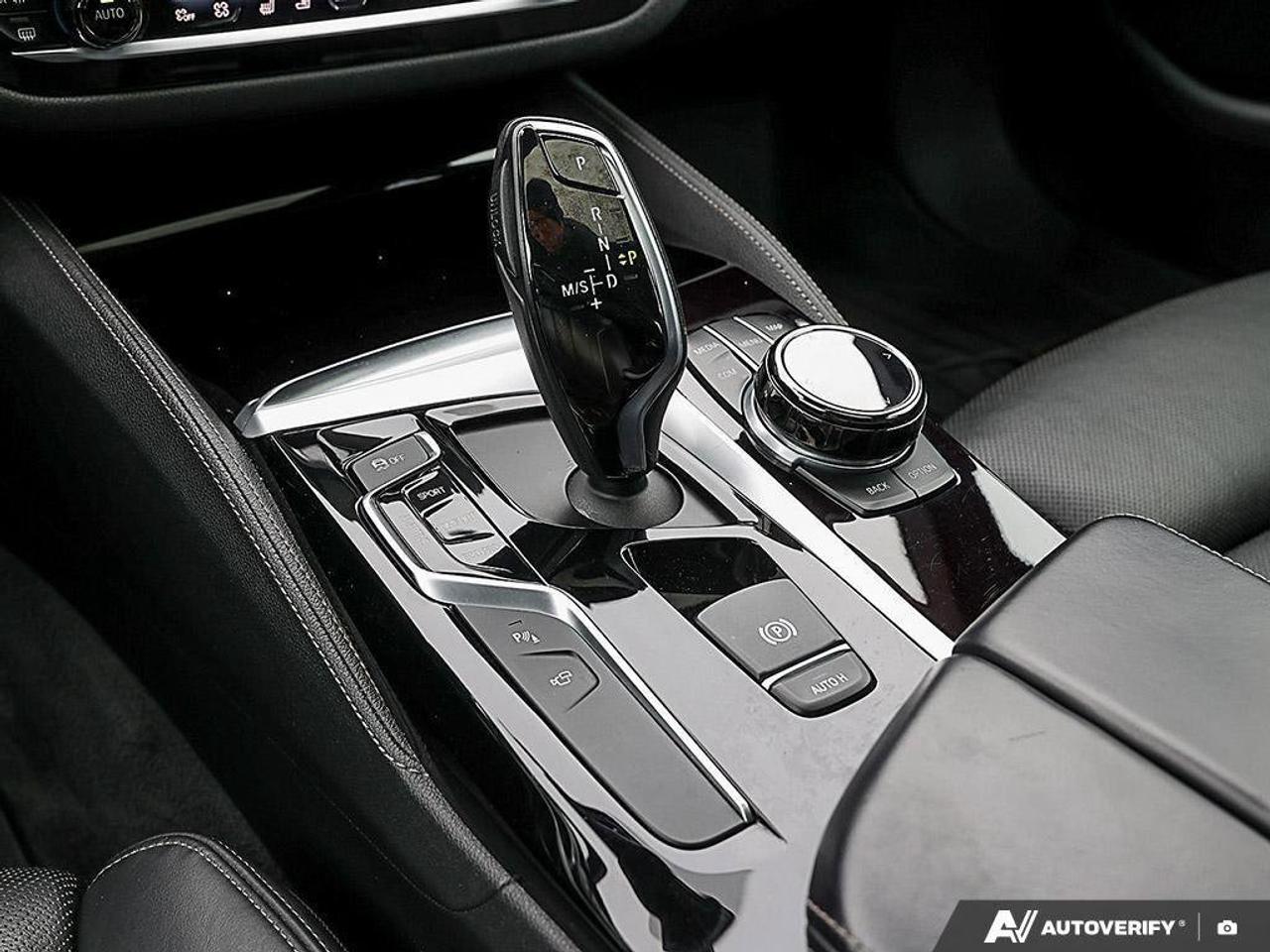 2018 BMW 5 Series M550i xDriveM550I XDRIVE, 4.4L V8, ALLOYS, NAV, SU Photo