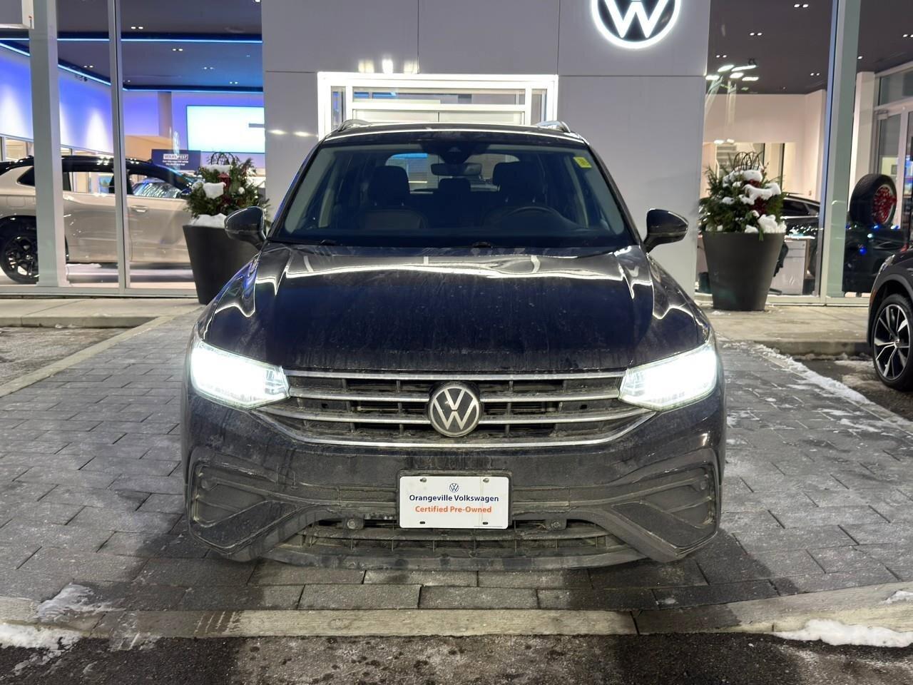 2023 Volkswagen Tiguan ComfortlineONE-OWNER, ACCIDENT-FREE, SUNROOF, HTD Photo