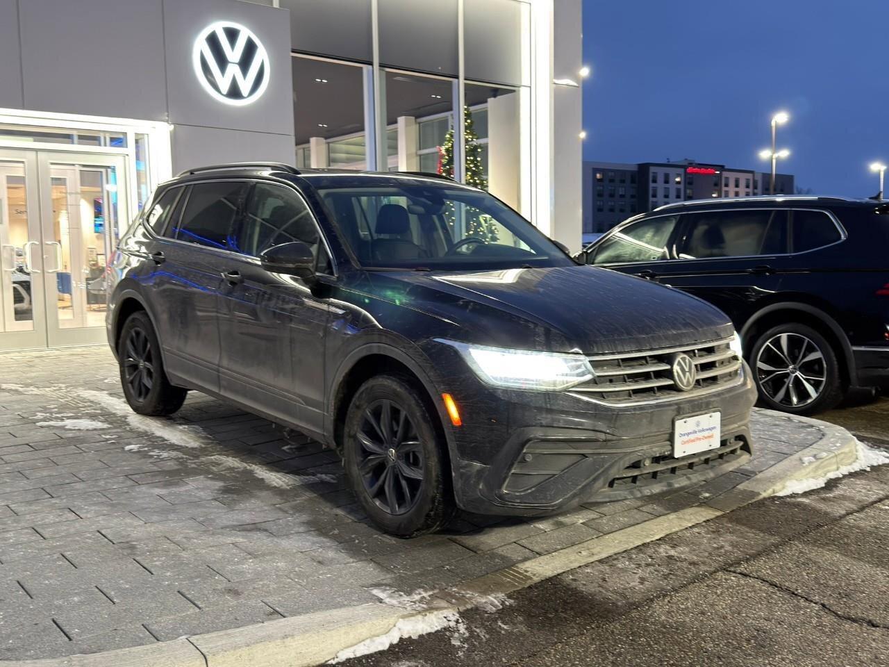 2023 Volkswagen Tiguan ComfortlineONE-OWNER, ACCIDENT-FREE, SUNROOF, HTD Photo