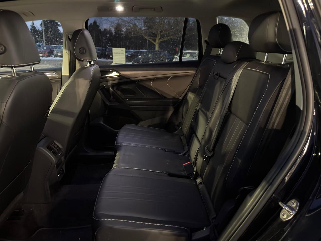 2023 Volkswagen Tiguan ComfortlineONE-OWNER, ACCIDENT-FREE, SUNROOF, HTD Photo