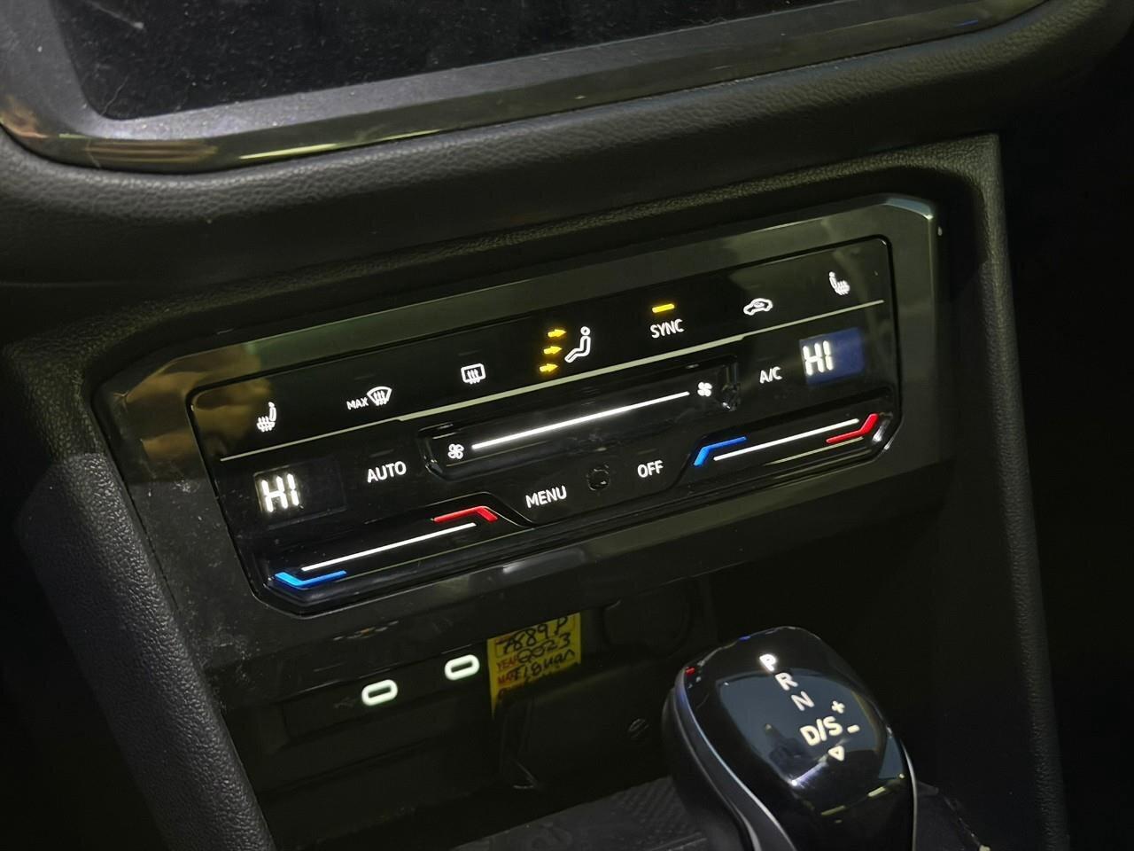 2023 Volkswagen Tiguan ComfortlineONE-OWNER, ACCIDENT-FREE, SUNROOF, HTD Photo