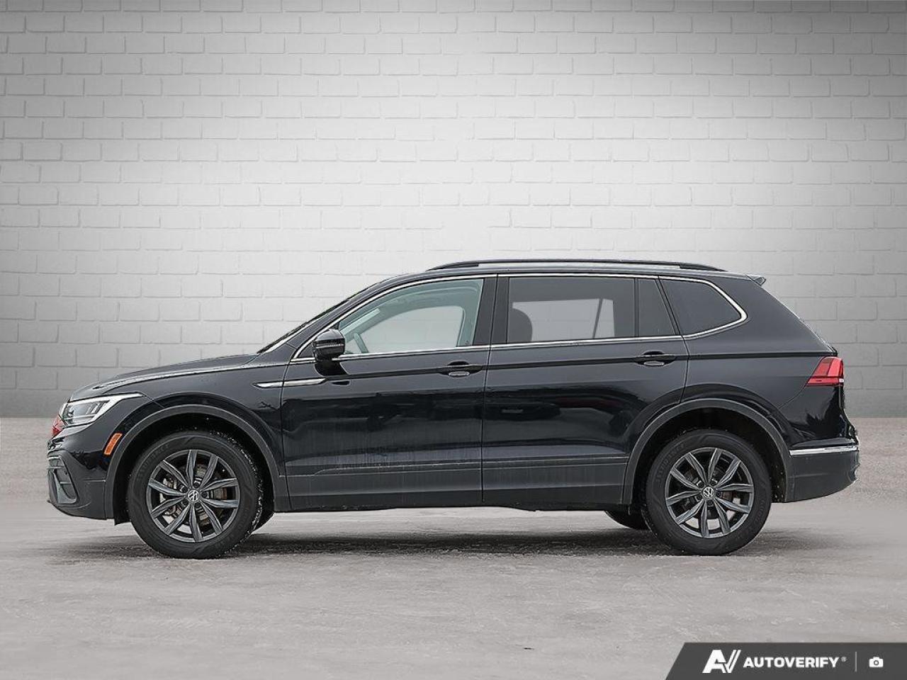2023 Volkswagen Tiguan ComfortlineONE-OWNER, ACCIDENT-FREE, SUNROOF, HTD Photo2