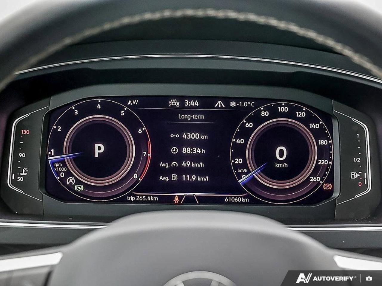 2023 Volkswagen Tiguan ComfortlineONE-OWNER, ACCIDENT-FREE, SUNROOF, HTD Photo