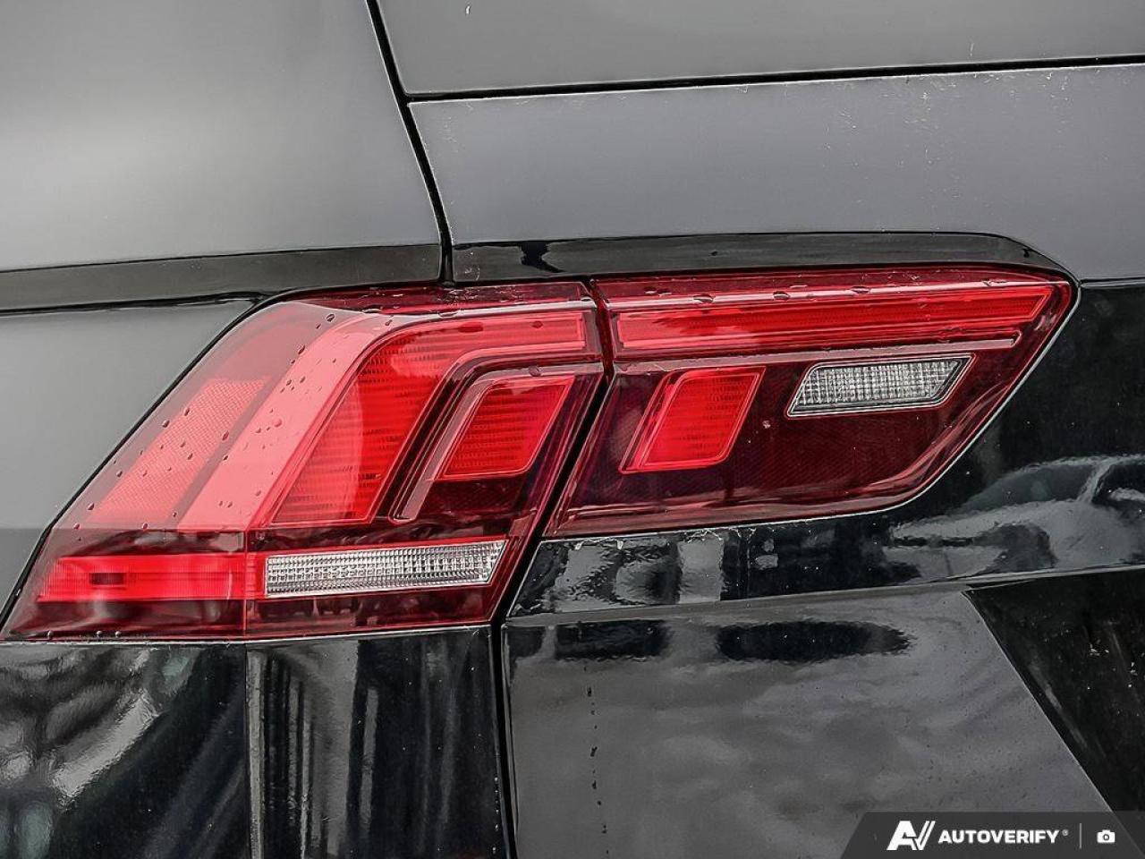 2023 Volkswagen Tiguan ComfortlineONE-OWNER, ACCIDENT-FREE, SUNROOF, HTD Photo