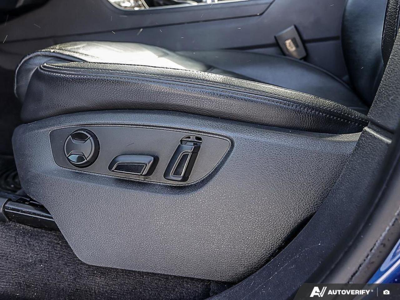 2016 Volkswagen Touareg 3.6L HighlineCERTIFIED AS-TRADED, ONE-OWNER, ACCID Photo