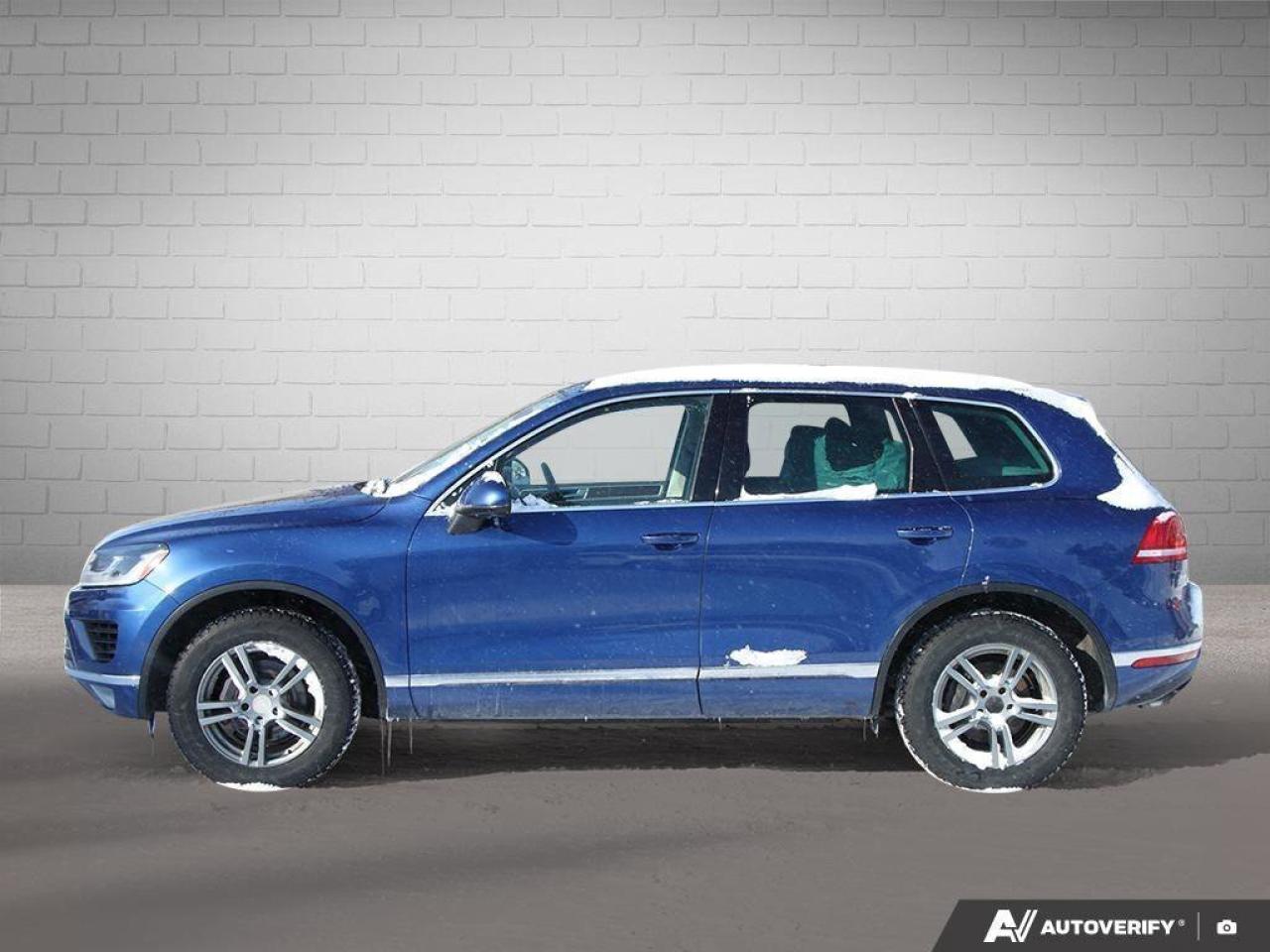 2016 Volkswagen Touareg 3.6L HighlineCERTIFIED AS-TRADED, ONE-OWNER, ACCID Photo2