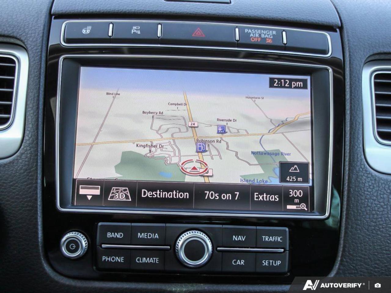 2016 Volkswagen Touareg 3.6L HighlineCERTIFIED AS-TRADED, ONE-OWNER, ACCID Photo