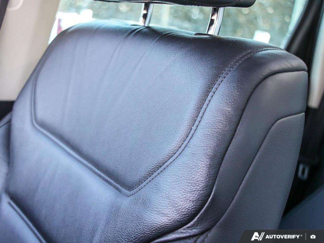 2016 Volkswagen Touareg 3.6L HighlineCERTIFIED AS-TRADED, ONE-OWNER, ACCID Photo