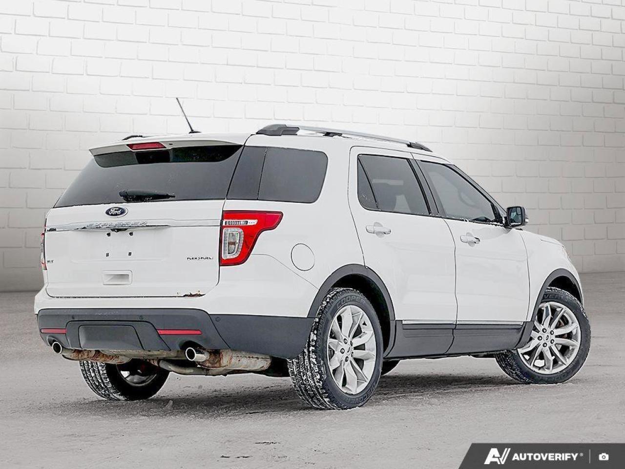 2014 Ford Explorer XLTXLT, 3.5L V6, FWD, ALLOYS, LEATHER, 7-PASSENGER Photo