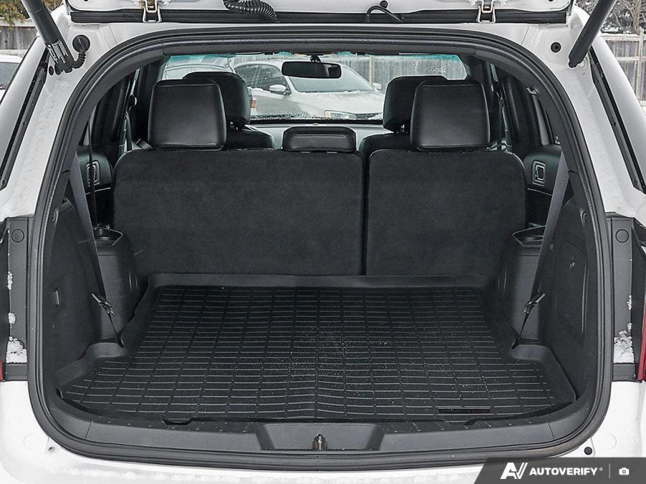 2014 Ford Explorer XLTXLT, 3.5L V6, FWD, ALLOYS, LEATHER, 7-PASSENGER Photo