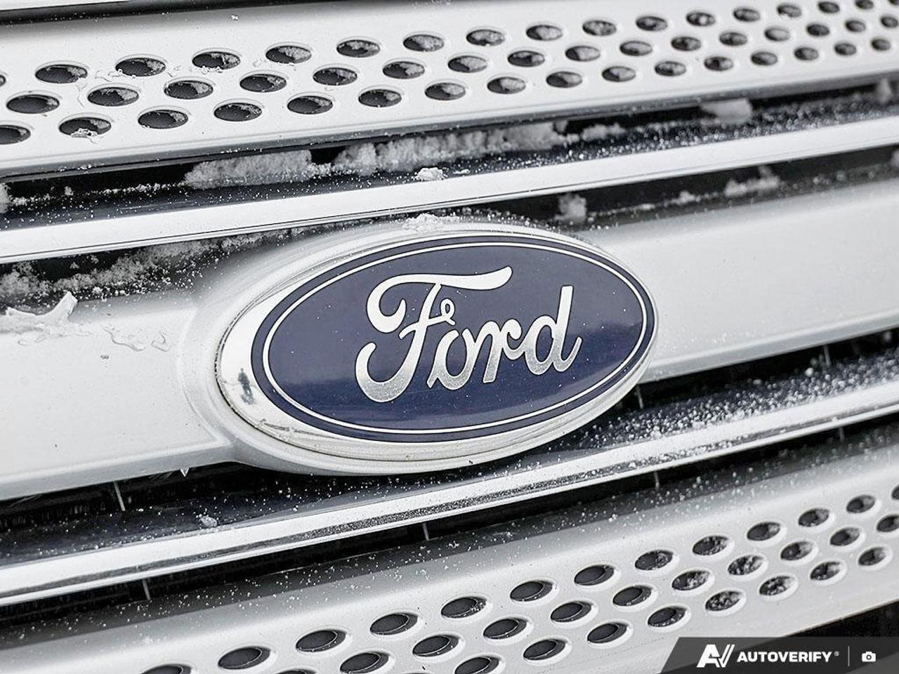 2014 Ford Explorer XLTXLT, 3.5L V6, FWD, ALLOYS, LEATHER, 7-PASSENGER Photo