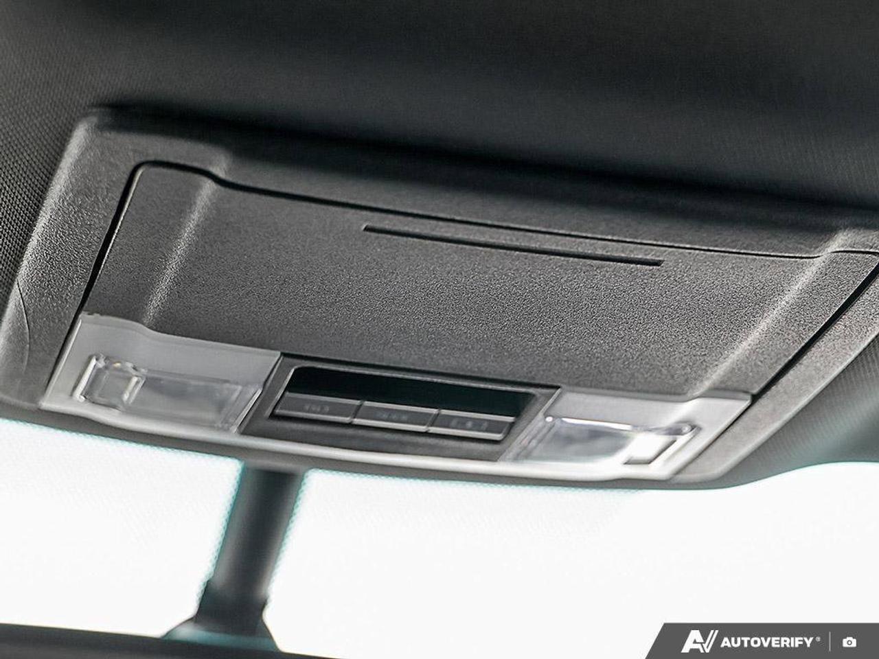 2014 Ford Explorer XLTXLT, 3.5L V6, FWD, ALLOYS, LEATHER, 7-PASSENGER Photo