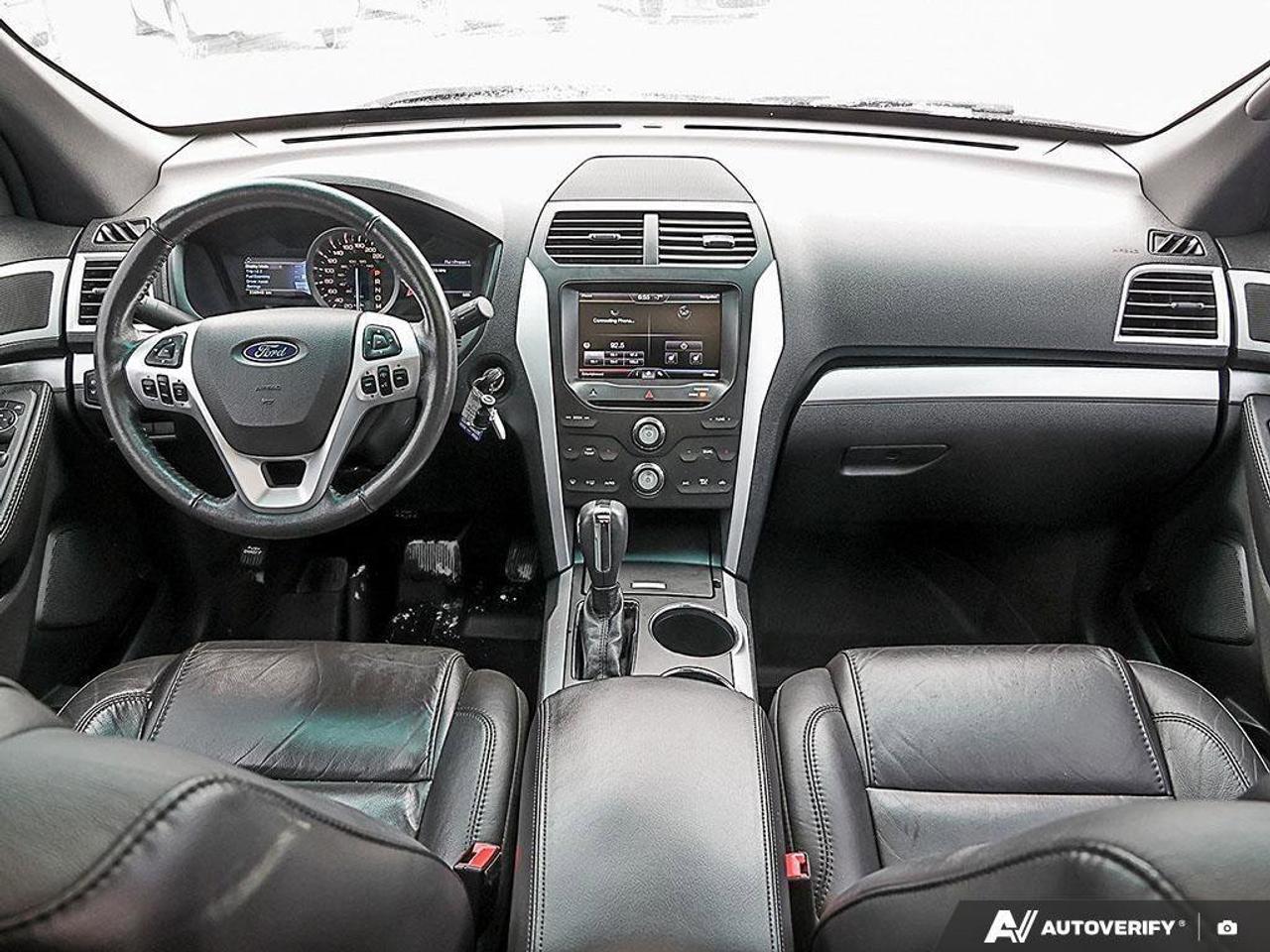 2014 Ford Explorer XLTXLT, 3.5L V6, FWD, ALLOYS, LEATHER, 7-PASSENGER Photo