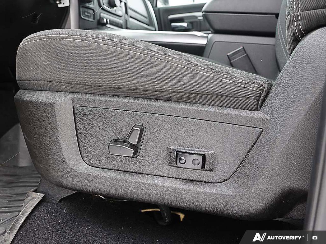 2021 RAM 1500 Classic WarlockWARLOCK, 5.7 V8, CREW CAB, ALLOYS, ALPINE, Photo