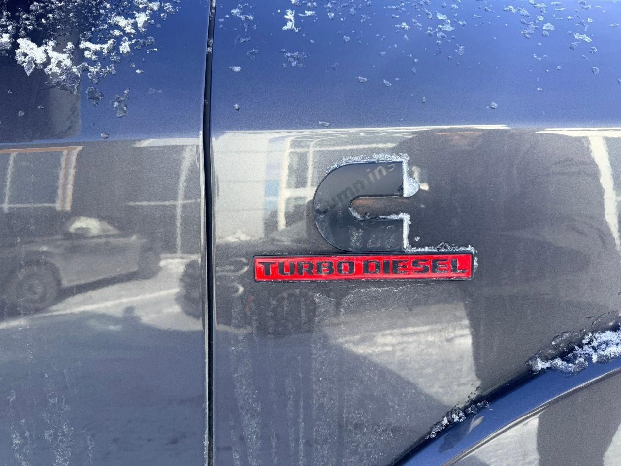 2022 RAM 2500 LimitedLIMITED, 6.7L DIESEL, CREW CAB, ALLOYS, LEA Photo