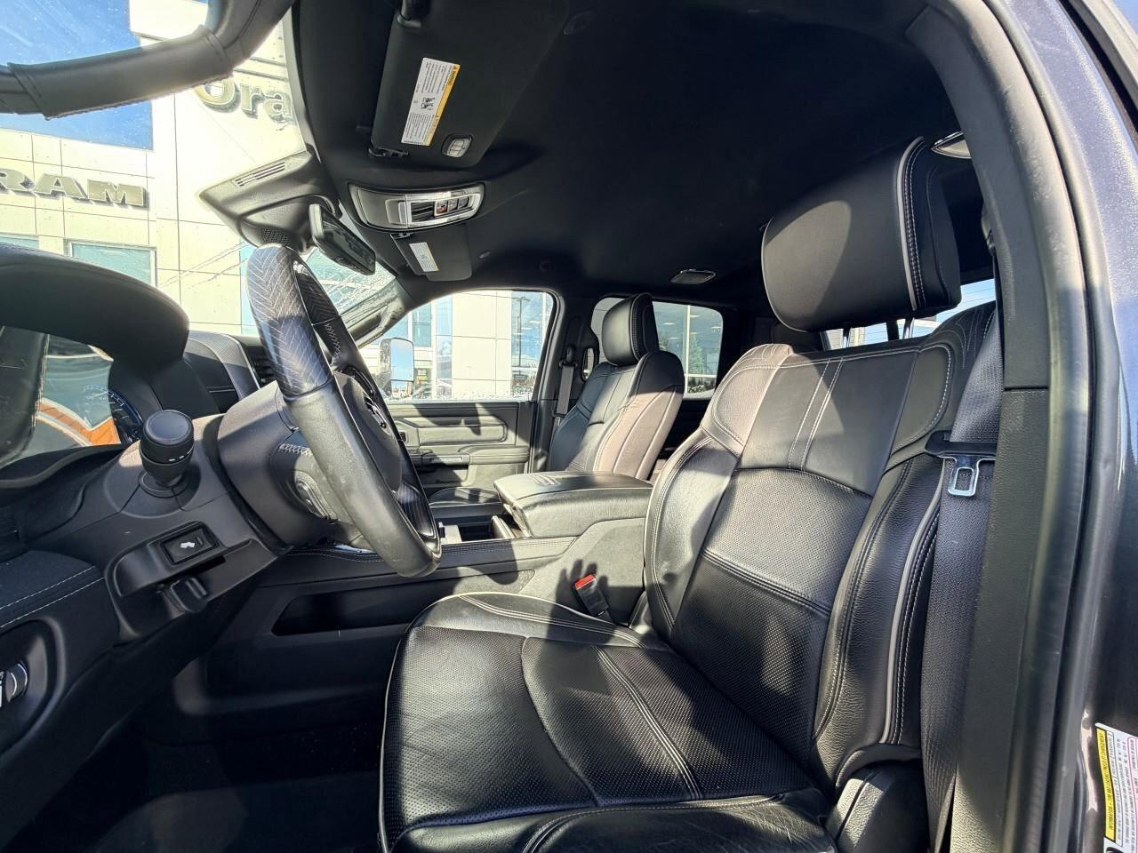 2022 RAM 2500 LimitedLIMITED, 6.7L DIESEL, CREW CAB, ALLOYS, LEA Photo
