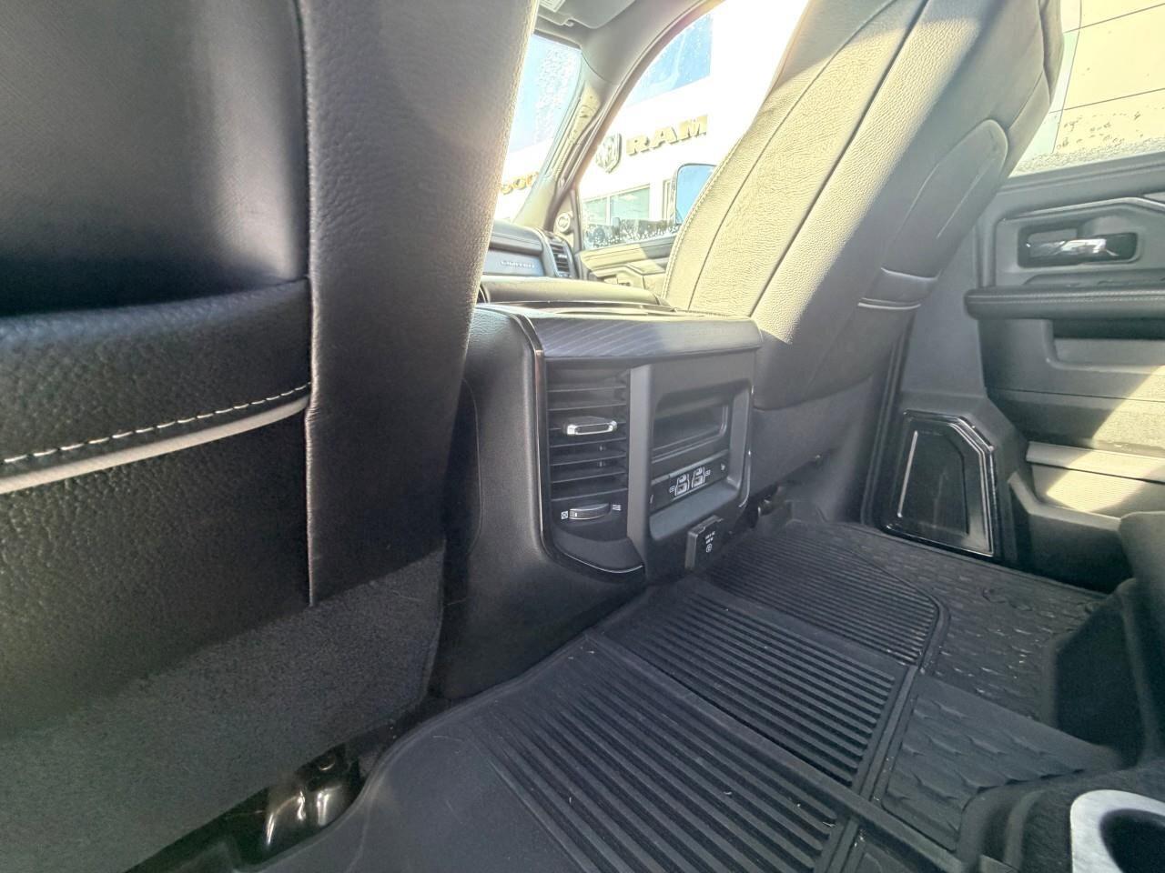 2022 RAM 2500 LimitedLIMITED, 6.7L DIESEL, CREW CAB, ALLOYS, LEA Photo