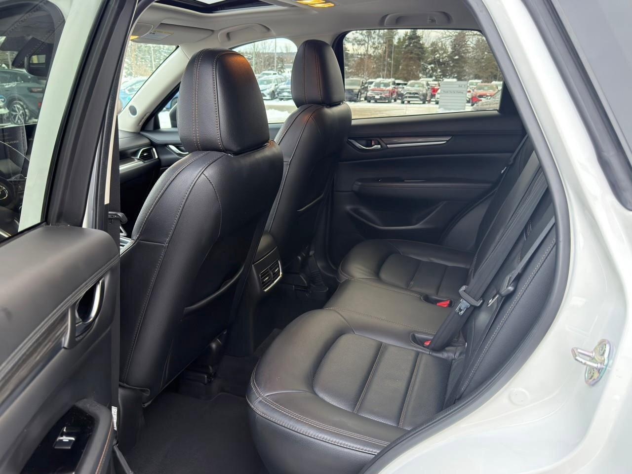 2023 Mazda CX-5 GTONE-OWNER, ACCIDENT-FREE, AWD, LEATHER, BOSE AUD Photo