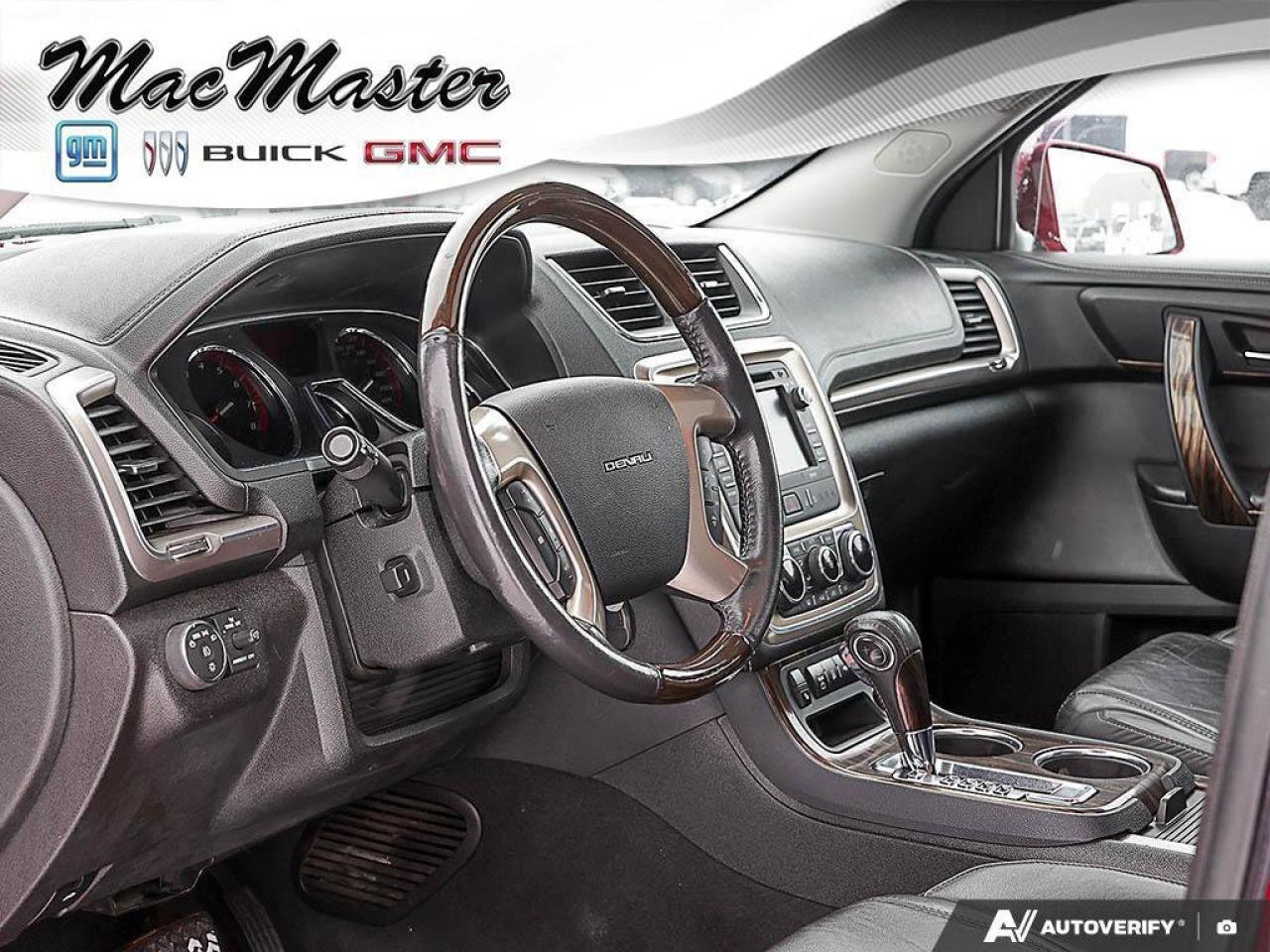 2014 GMC Acadia DenaliDENALI, 3.6L V6, AWD, ALLOYS, LEATHER, AS-TR Photo