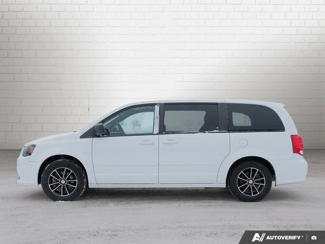 2015 Dodge Grand Caravan SE/SXTSXT, 3.6L V6, FWD, CLOTH, ALLOYS, AS-TRADED! Photo