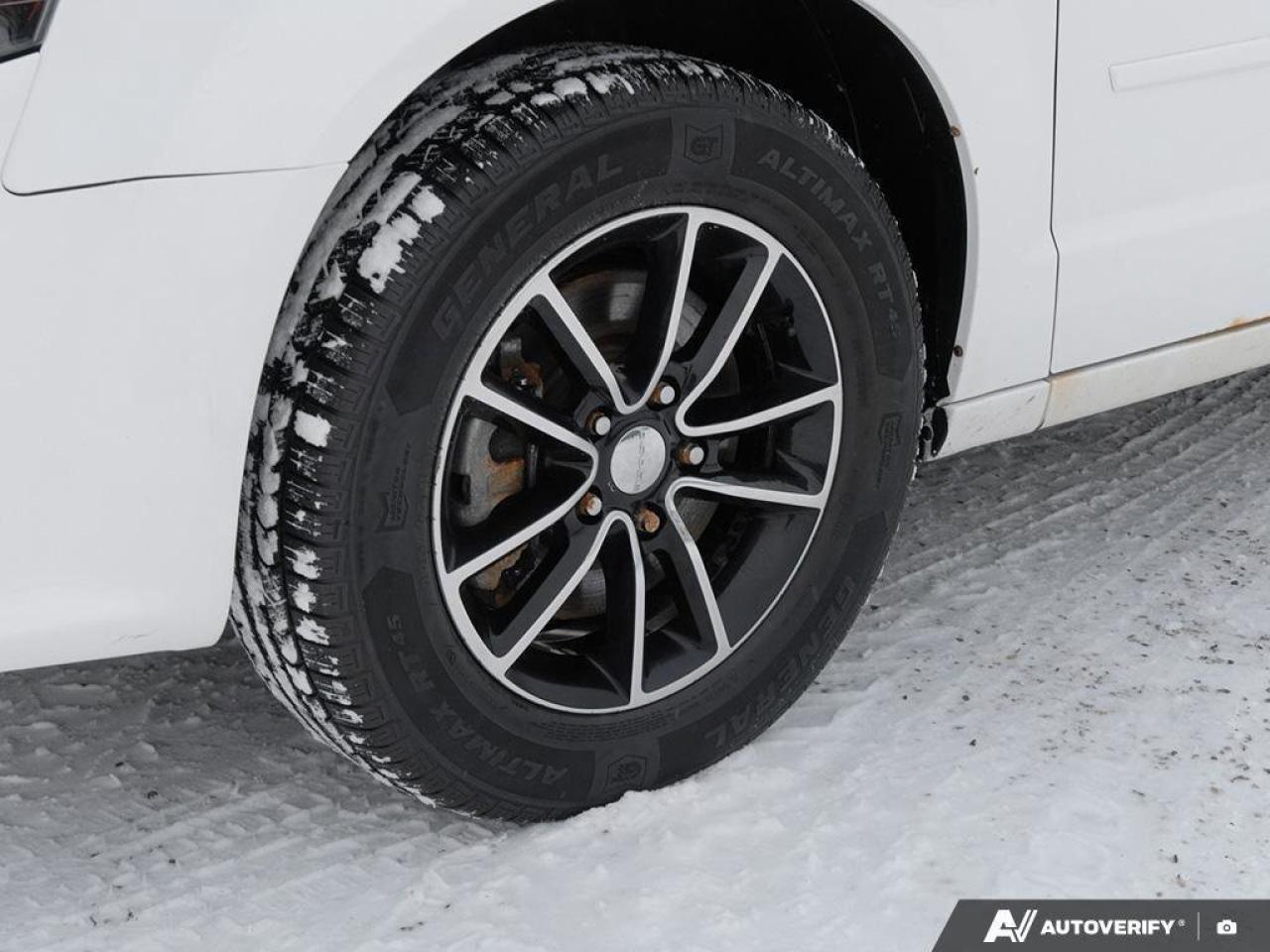 2015 Dodge Grand Caravan SE/SXTSXT, 3.6L V6, FWD, CLOTH, ALLOYS, AS-TRADED! Photo