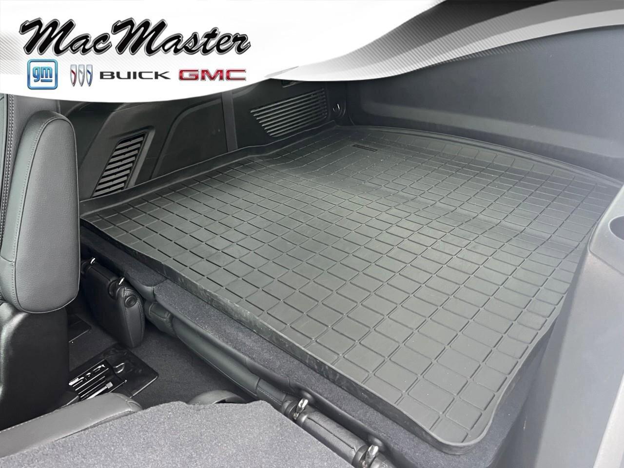 2021 GMC Yukon DenaliDENALI, 6.2L V8, ALLOYS, LEATHER, REAR ENTRA Photo