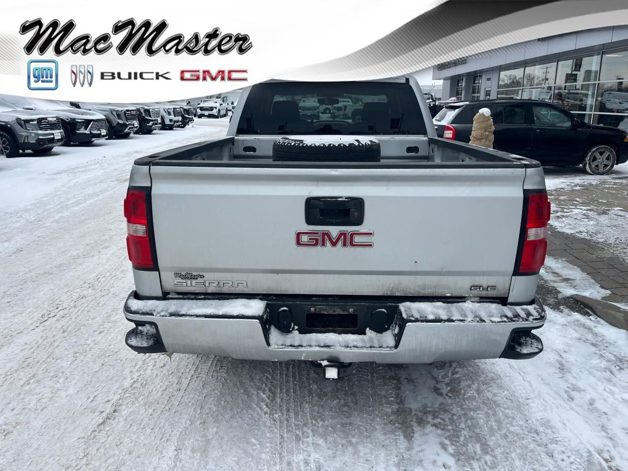 2017 GMC Sierra 1500 4WD Double Cab 143.5  SLE Photo4