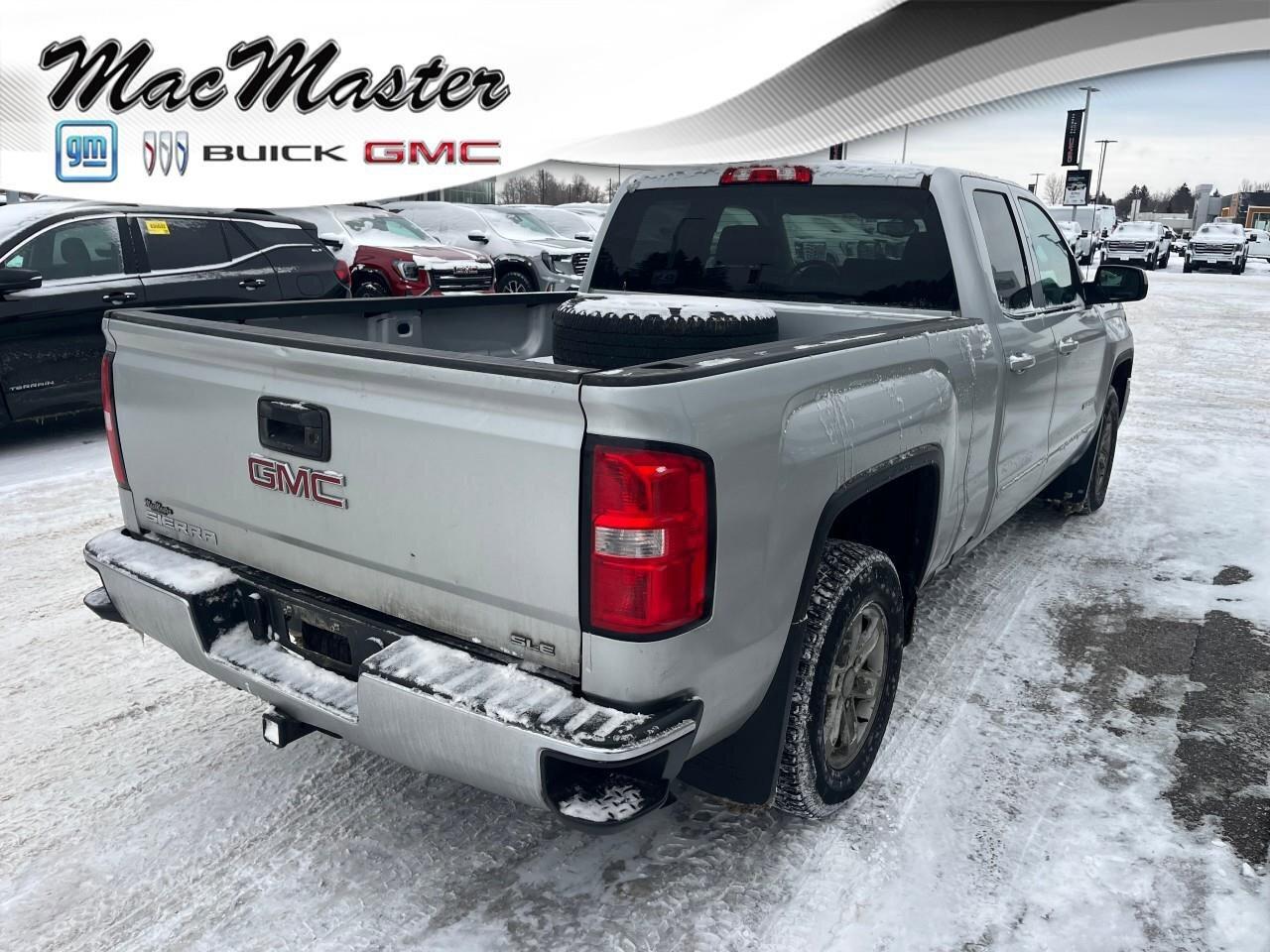 2017 GMC Sierra 1500 4WD Double Cab 143.5  SLE Photo