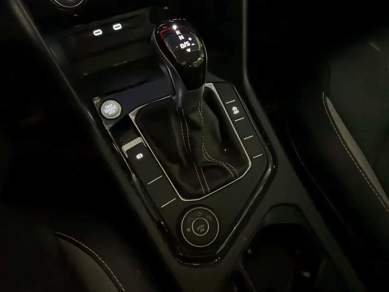 2022 Volkswagen Taos HighlineONE-OWNER, ACCIDENT-FREE, AWD, SUNROOF, CA Photo