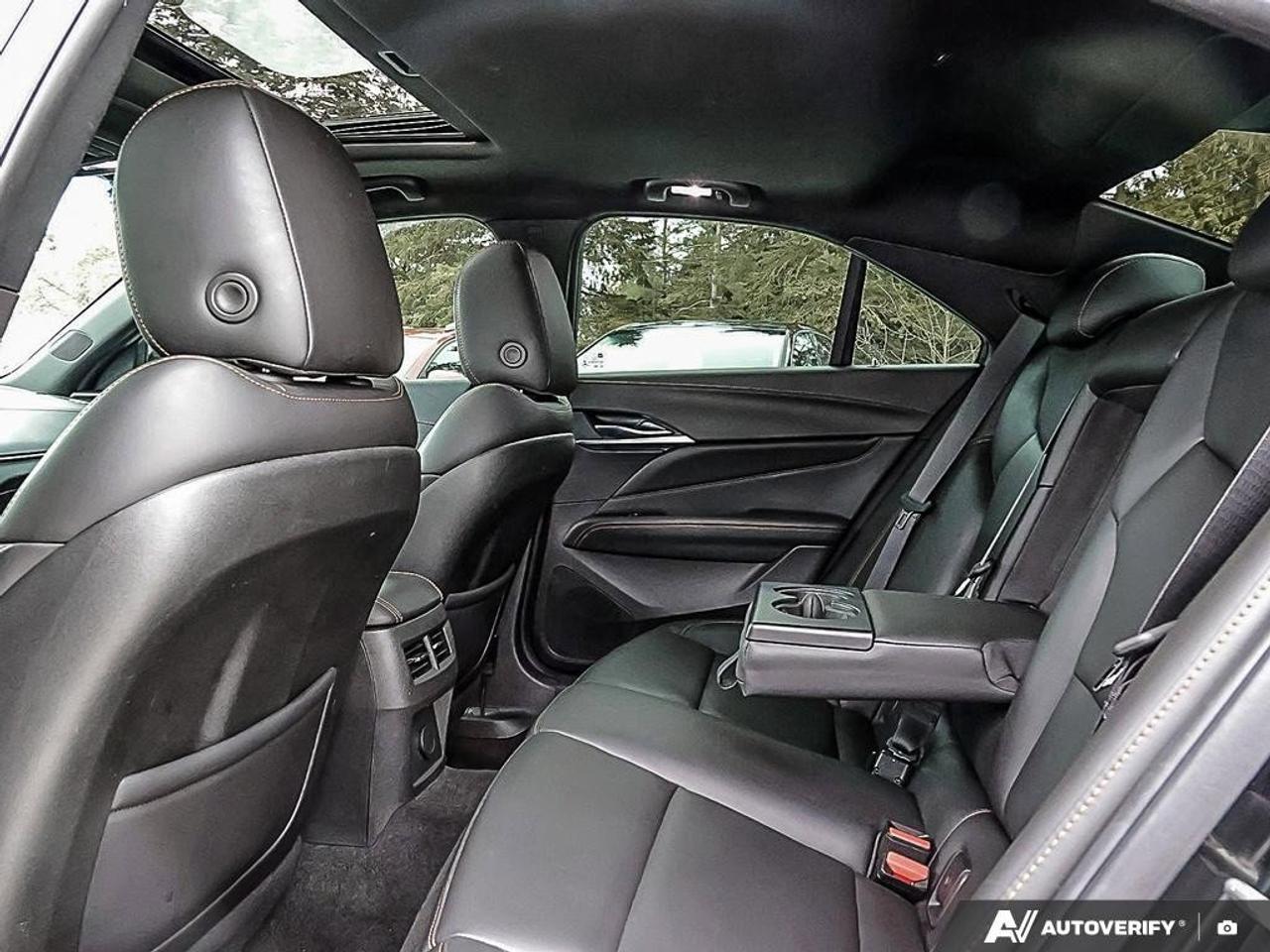 2023 Cadillac CT4 SportONE-OWNER, ACCIDENT-FREE, AWD, CARPLAY, SUNRO Photo