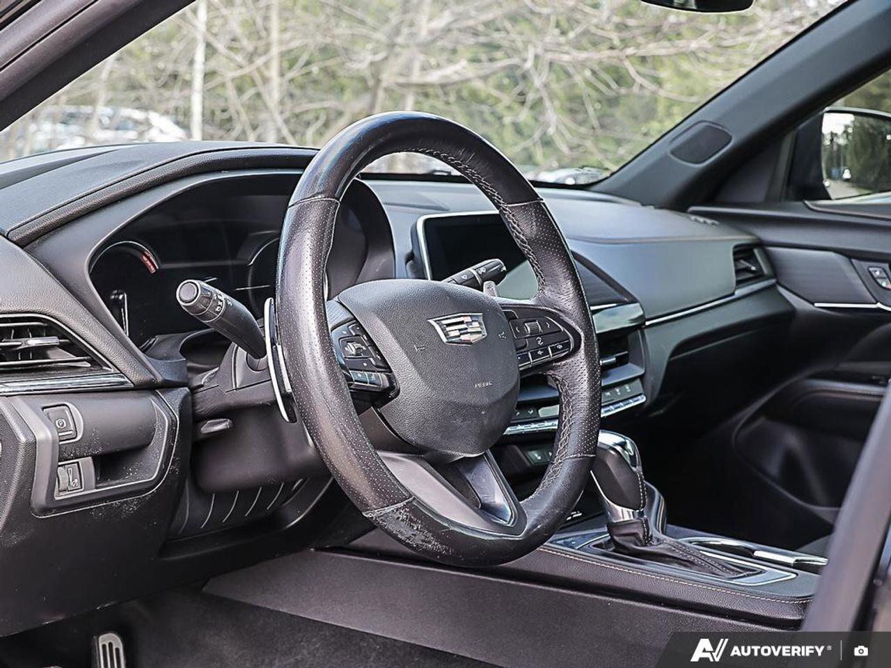 2023 Cadillac CT4 SportONE-OWNER, ACCIDENT-FREE, AWD, CARPLAY, SUNRO Photo
