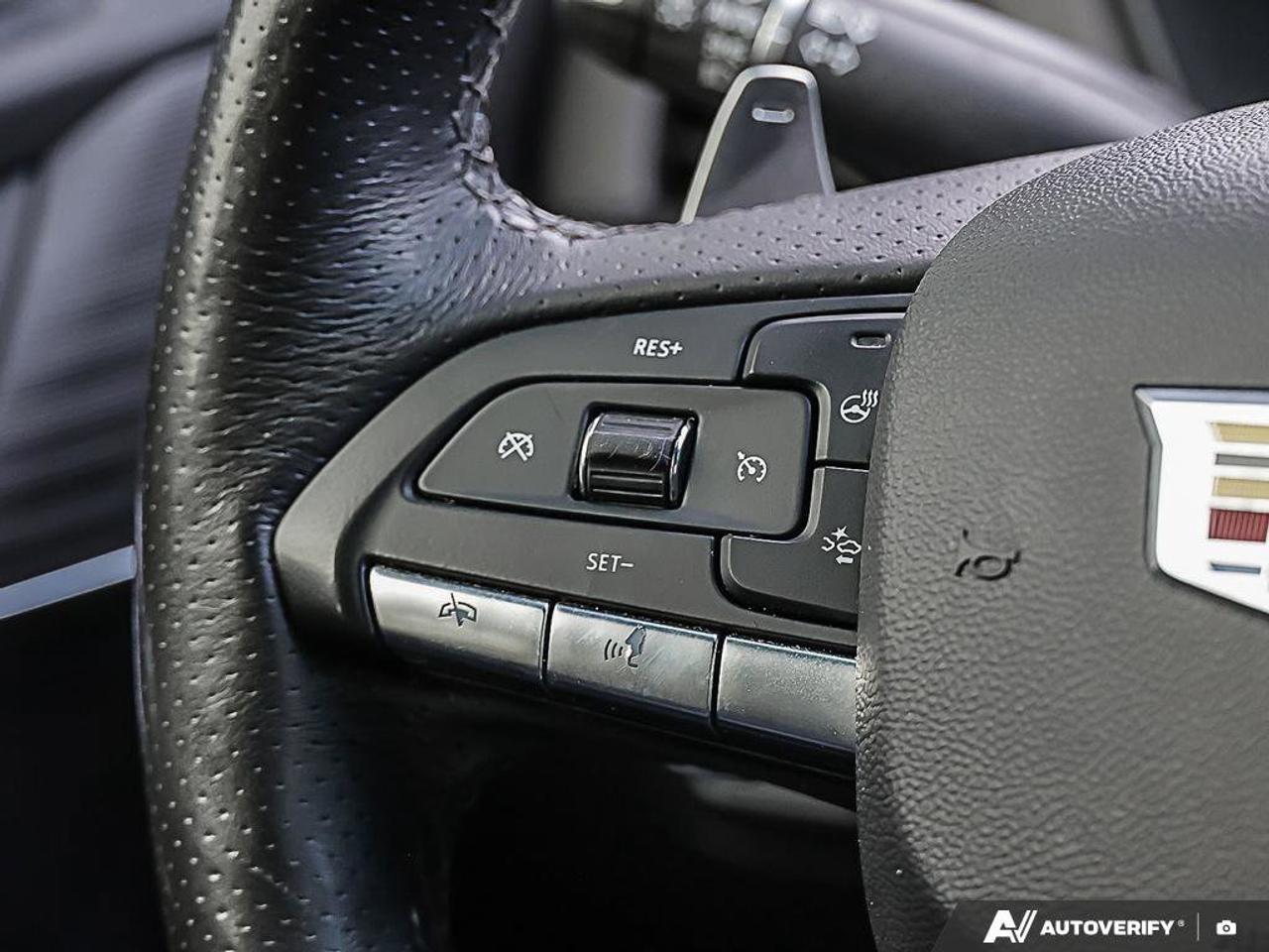 2023 Cadillac CT4 SportONE-OWNER, ACCIDENT-FREE, AWD, CARPLAY, SUNRO Photo