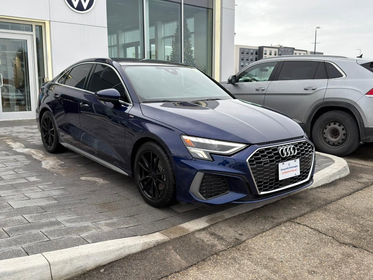 2022 Audi A3 ProgressivONE-OWNER, ACCIDENT-FREE, AWD, SUNROOF, Photo2