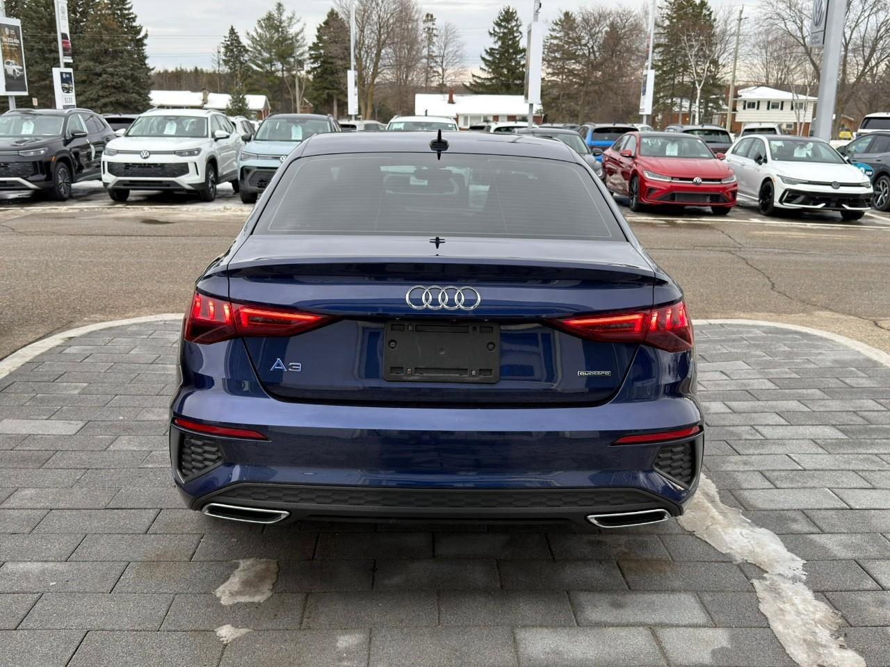 2022 Audi A3 ProgressivONE-OWNER, ACCIDENT-FREE, AWD, SUNROOF, Photo