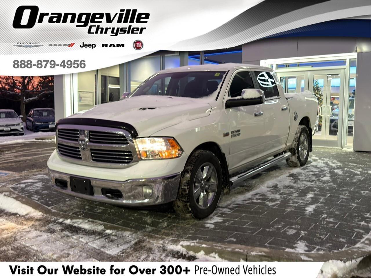 2017 RAM 1500 4WD Crew Cab 140.5  Big Horn Photo0