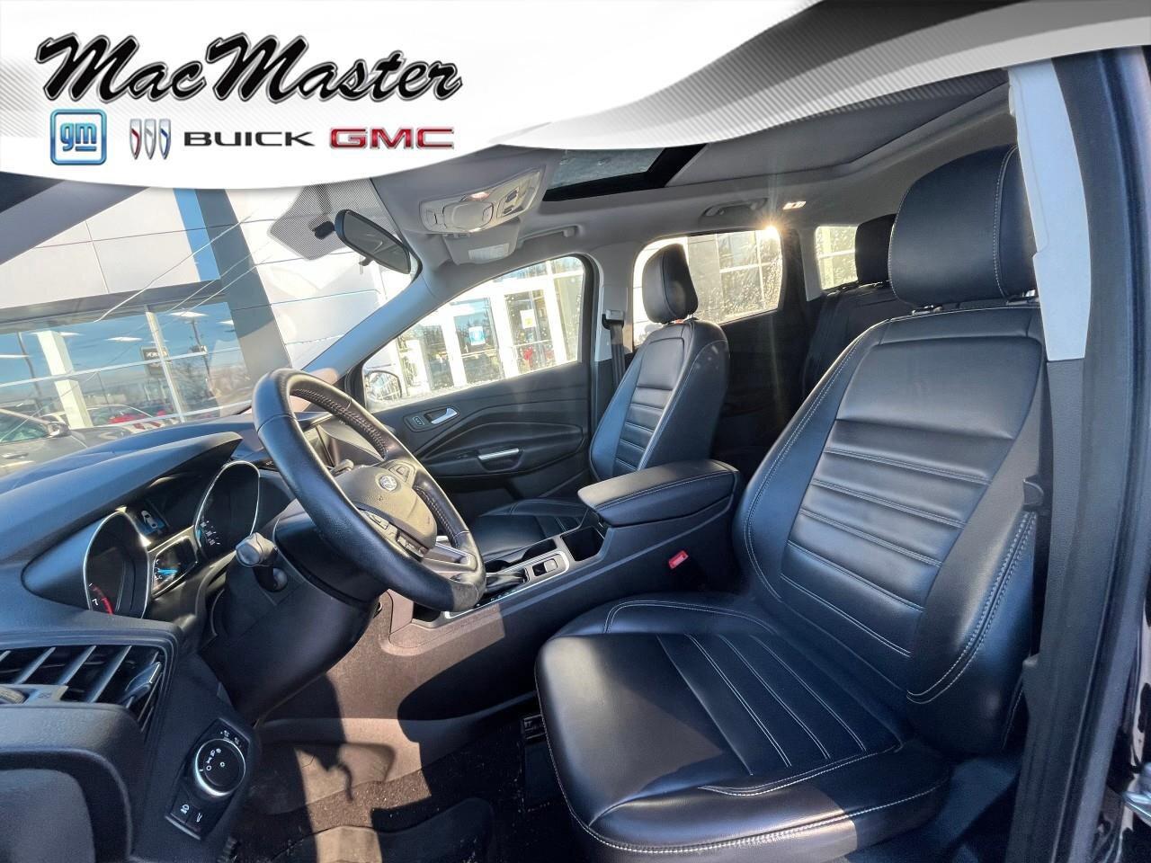 2019 Ford Escape SEL 4WD Photo