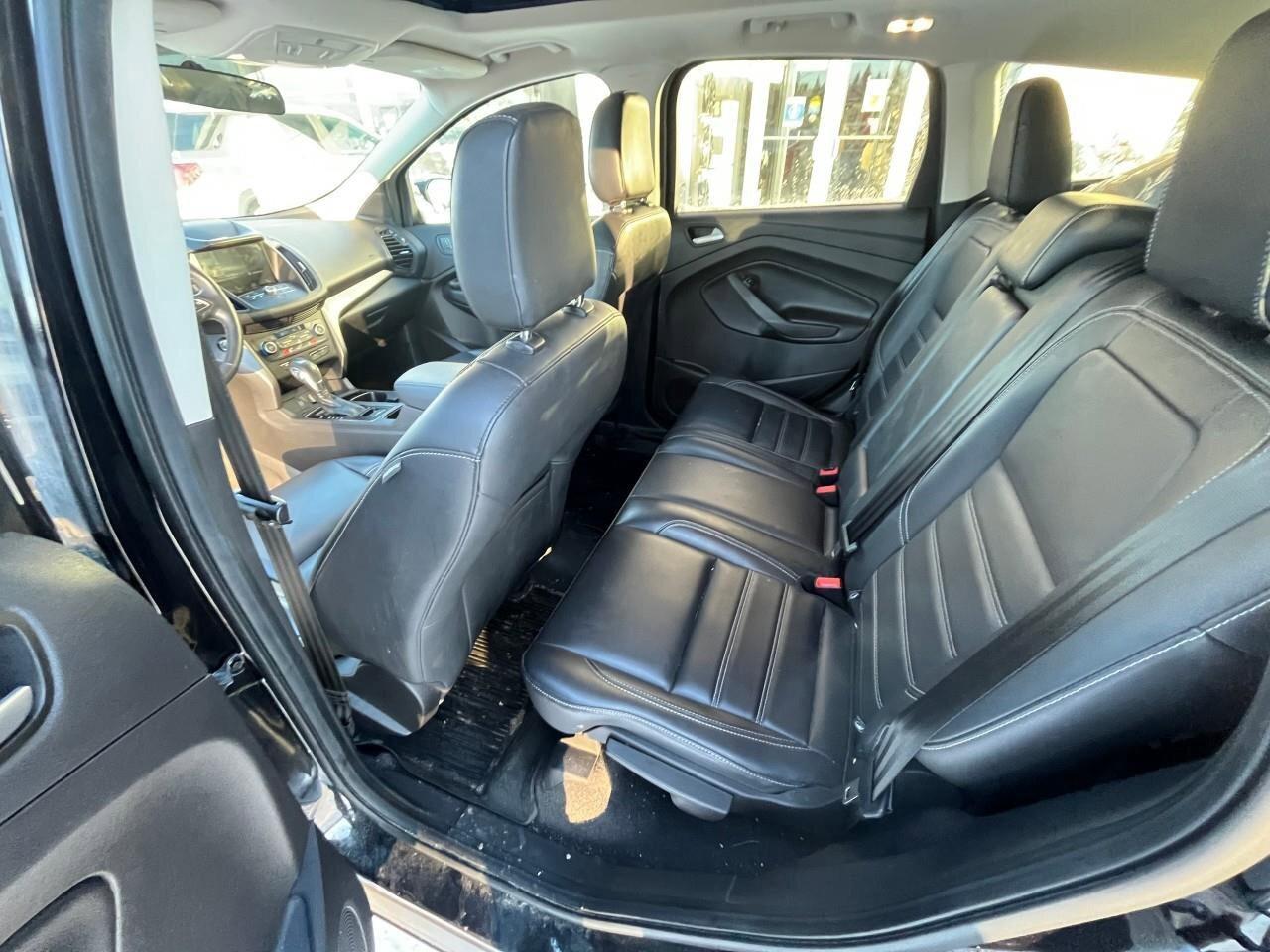 2019 Ford Escape SELSEL, 1.5 L 4 CYLINDER, AWD, ALLOYS, SNOWS, LOW Photo