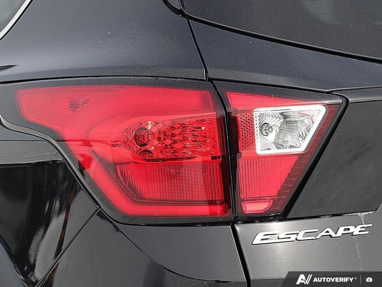 2019 Ford Escape SELSEL, 1.5 L 4 CYLINDER, AWD, ALLOYS, SNOWS, LOW Photo