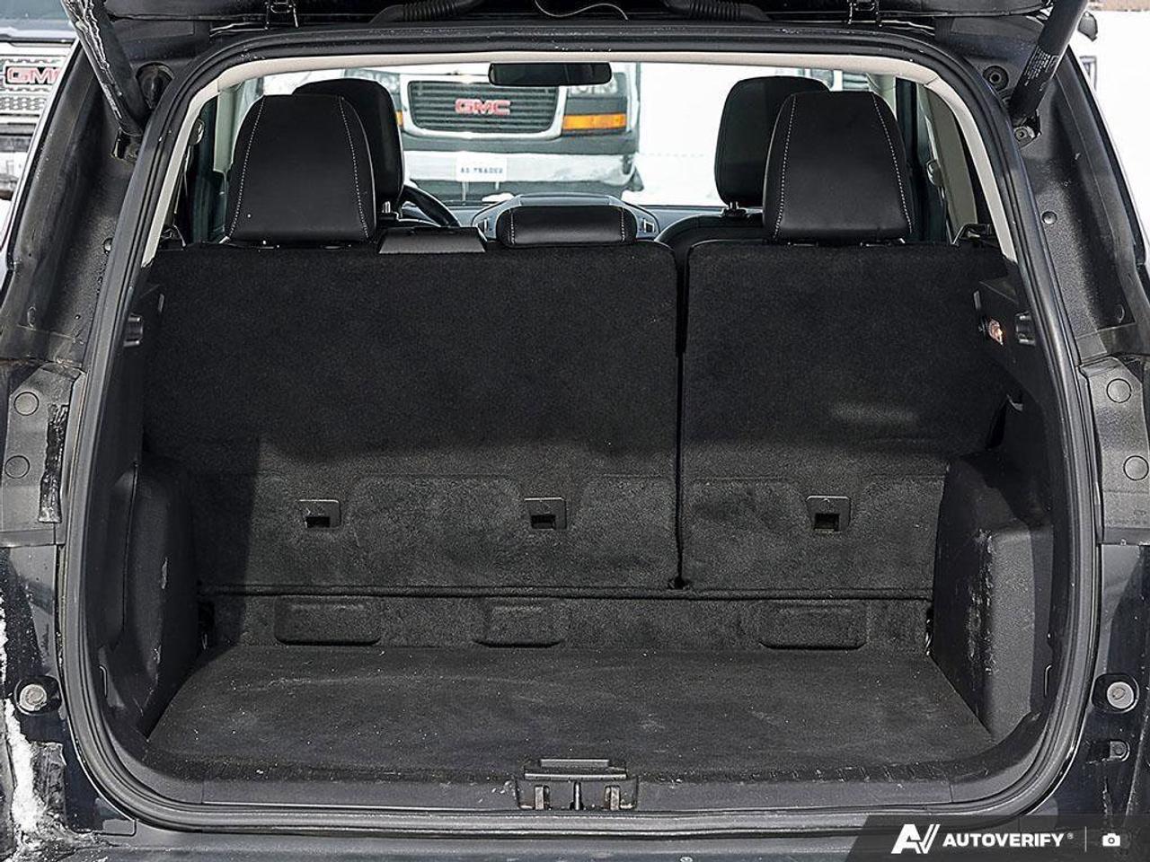 2019 Ford Escape SELSEL, 1.5 L 4 CYLINDER, AWD, ALLOYS, SNOWS, LOW Photo