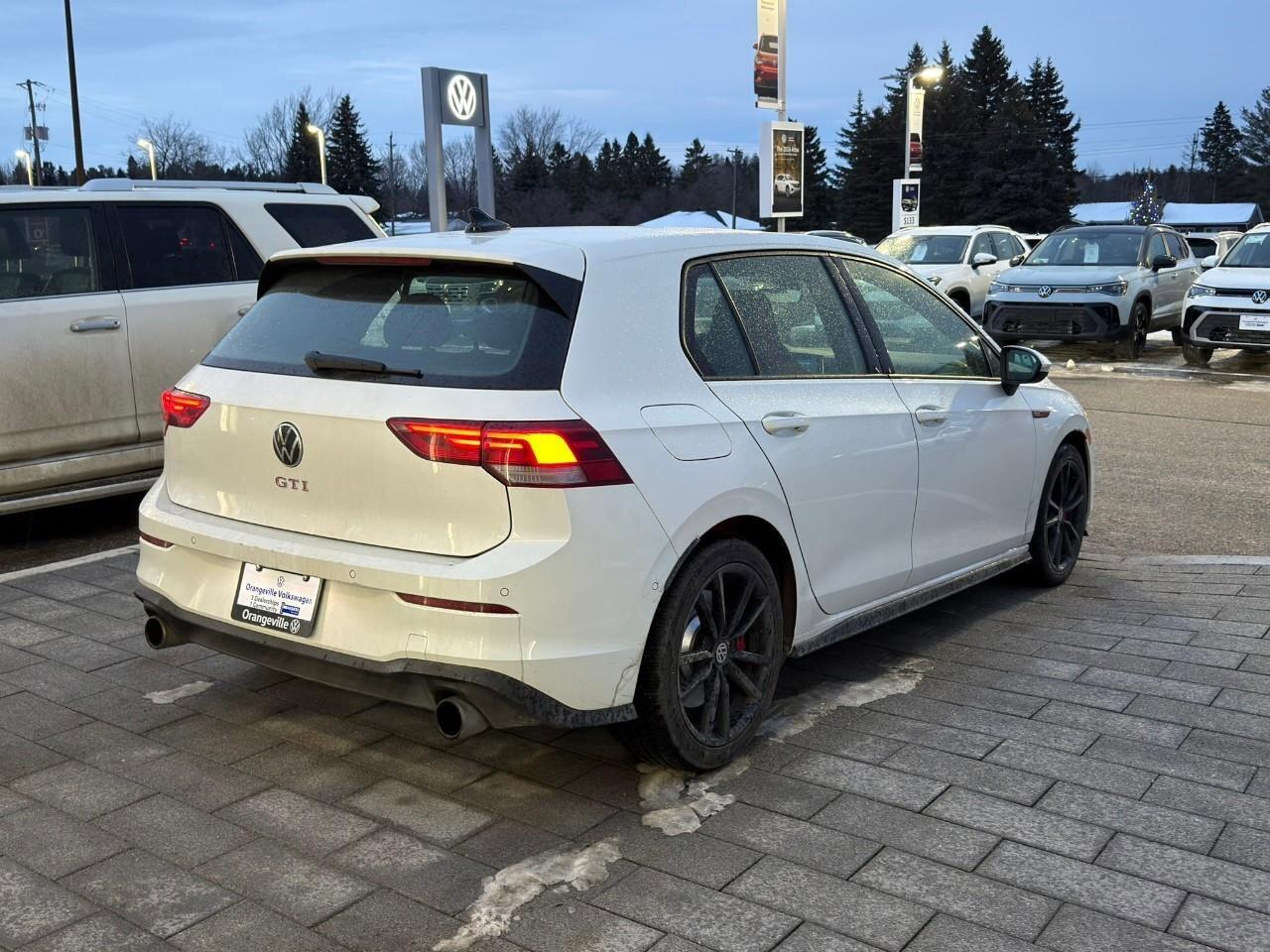 2022 Volkswagen Golf GTI PerformanceCERTIFIED, CLOTH PACK, CARPLAY, LIMITED Photo3