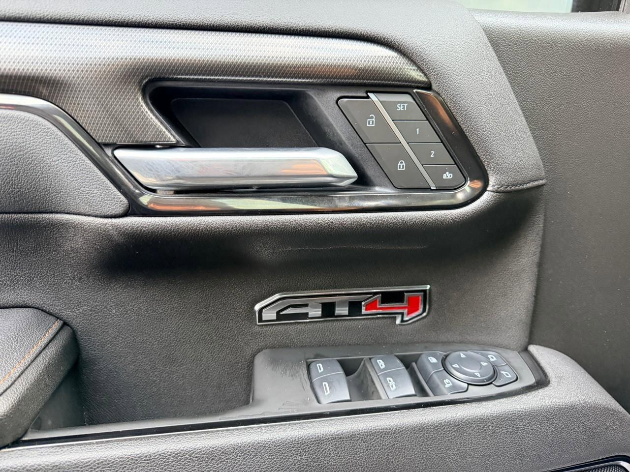 2025 GMC Sierra 1500 4WD Crew Cab 147  AT4 Photo