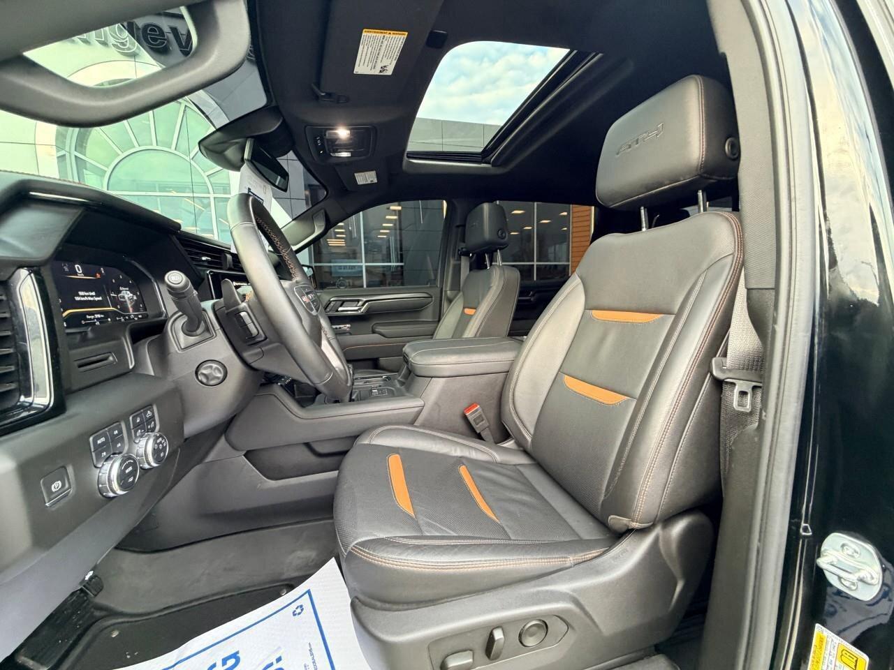 2025 GMC Sierra 1500 4WD Crew Cab 147  AT4 Photo