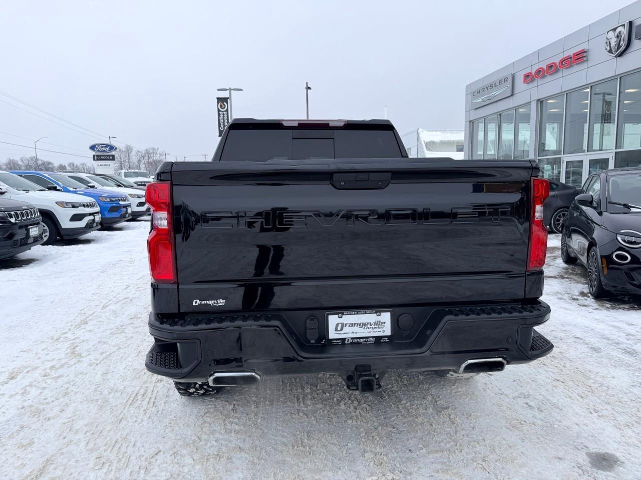 2021 Chevrolet Silverado 1500 LT Trail BossLT TRAIL BOSS, 5.3L V8, 2 FACTORY LIF Photo