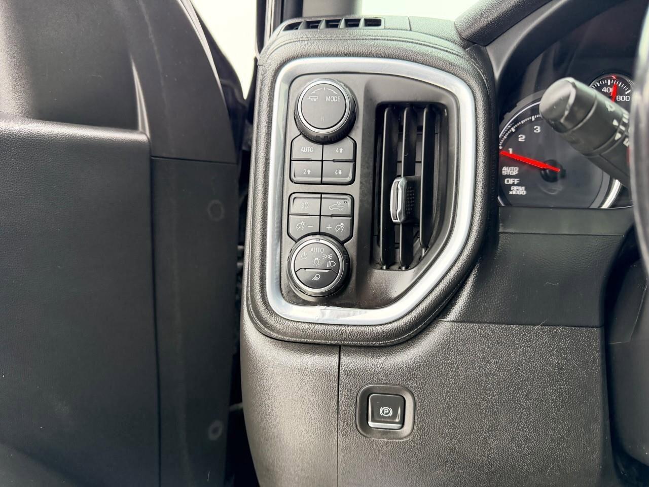 2021 Chevrolet Silverado 1500 LT Trail BossLT TRAIL BOSS, 5.3L V8, 2 FACTORY LIF Photo